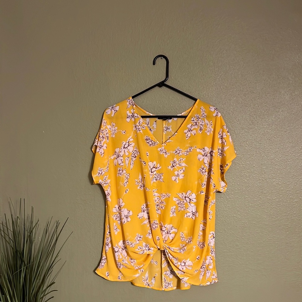 Yellow short sleeve blouse